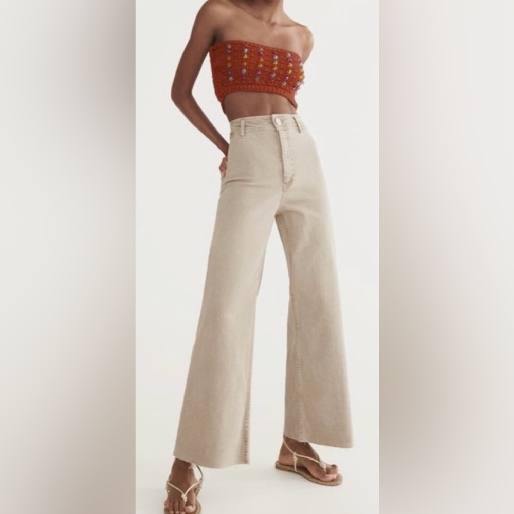 Zara Jeans Flare Leg High Waisted Stretchy Cotton Khaki in Tan Beige Size 4